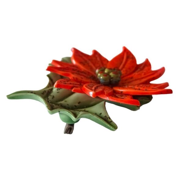 Vintage Poinsettia Brooch Pin Celluloid Plastic Christmas MCM Holiday Winter Red - Picture 4 of 14